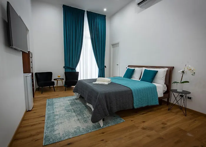 Downtown Napoli b&b - e si nun canto moro